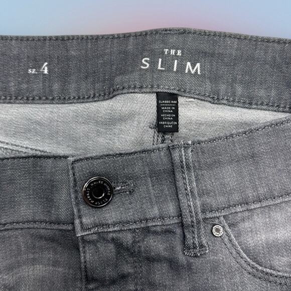 WHBM Women’s 4 Gray Bedazzled THE SLIM Jeans - Picture 4 of 6